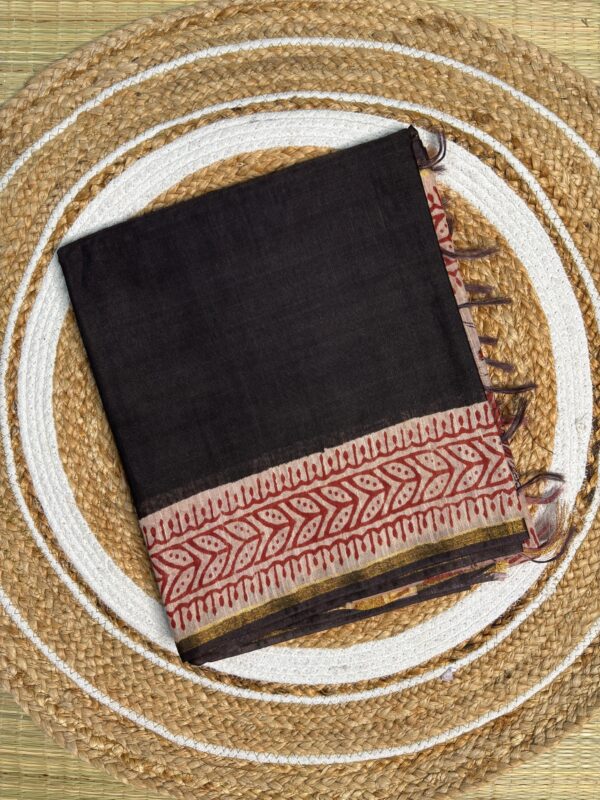 Black Chanderi With Rust Pallu