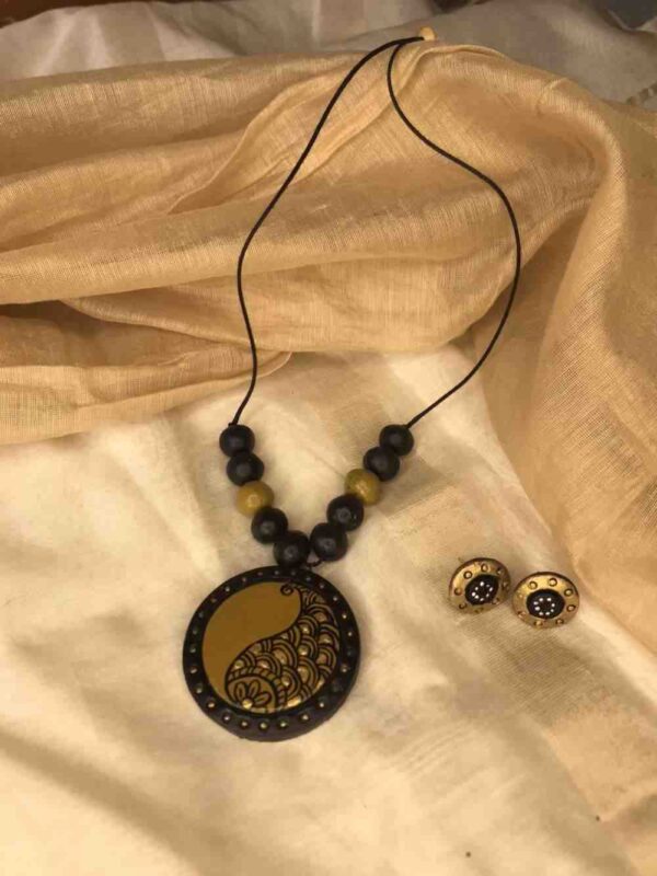 Black Gold Swirl Terracotta Set