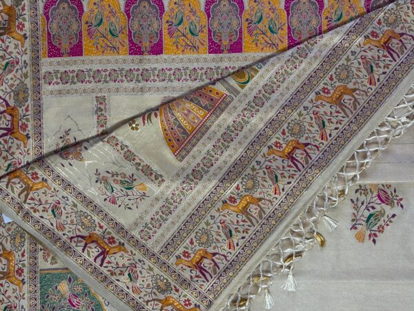 Cream Kanni Silk Saree With Intricate Woven Motifs